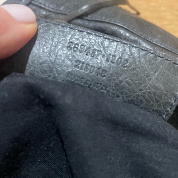 BALENCIAGA HOBO SHOULDER BAG - Picture 3 of 5